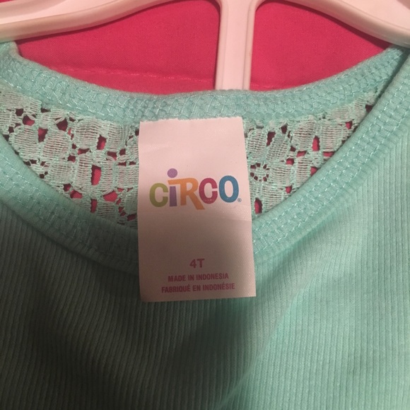 3 piece toddler outfit with or without shoes. - Picture 2 of 3